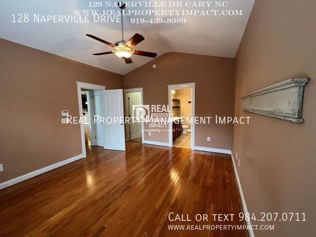 Building Photo - 128 Naperville Dr