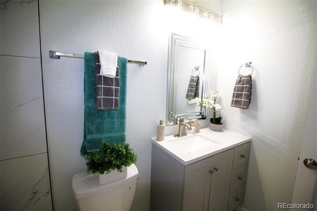 Building Photo - 1486 S Pierson St