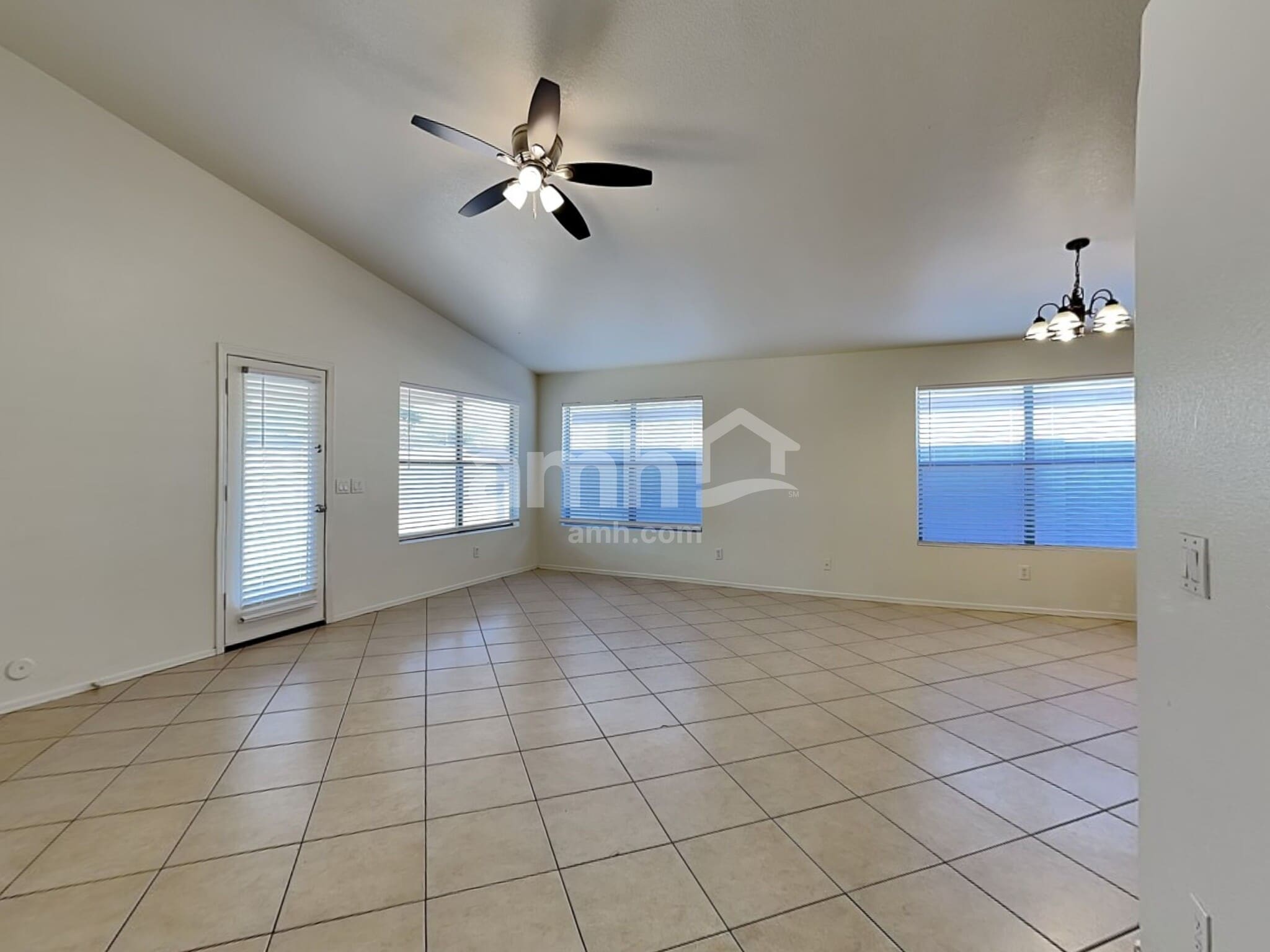 Building Photo - 17112 N Melissa Ln