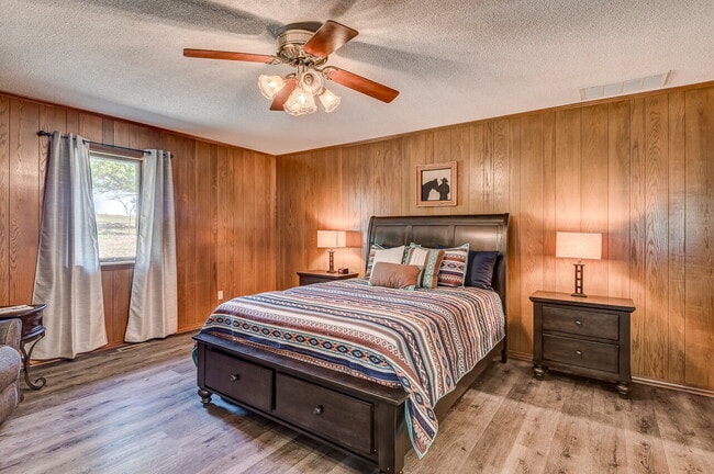 Building Photo - Beautiful country setting, but close to city limits.