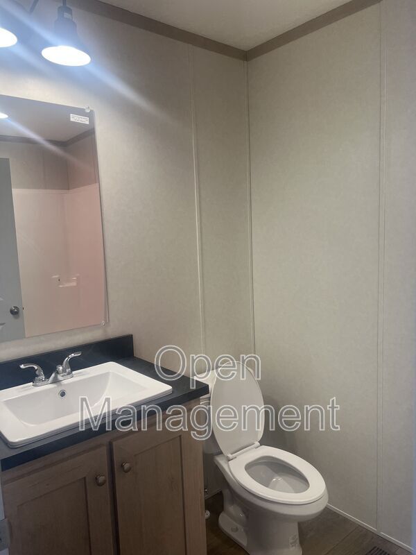 Building Photo - 825 1st Ave E