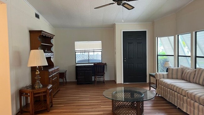 Building Photo - Large 2 Bedroom/2 Bath PALM HARBOR Manufactured Home in Cambridge 55+ Community In Hobe Sound Flo...