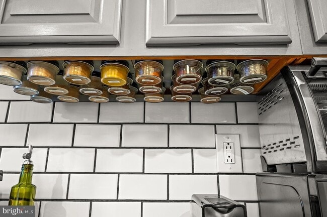 Building Photo - 1520-1522 Dorrance St