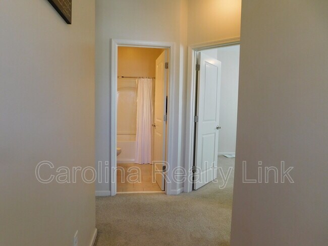 Building Photo - 1244 Assembly St