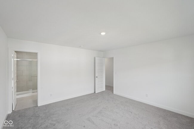 Building Photo - 15246 Swallow Fls Wy