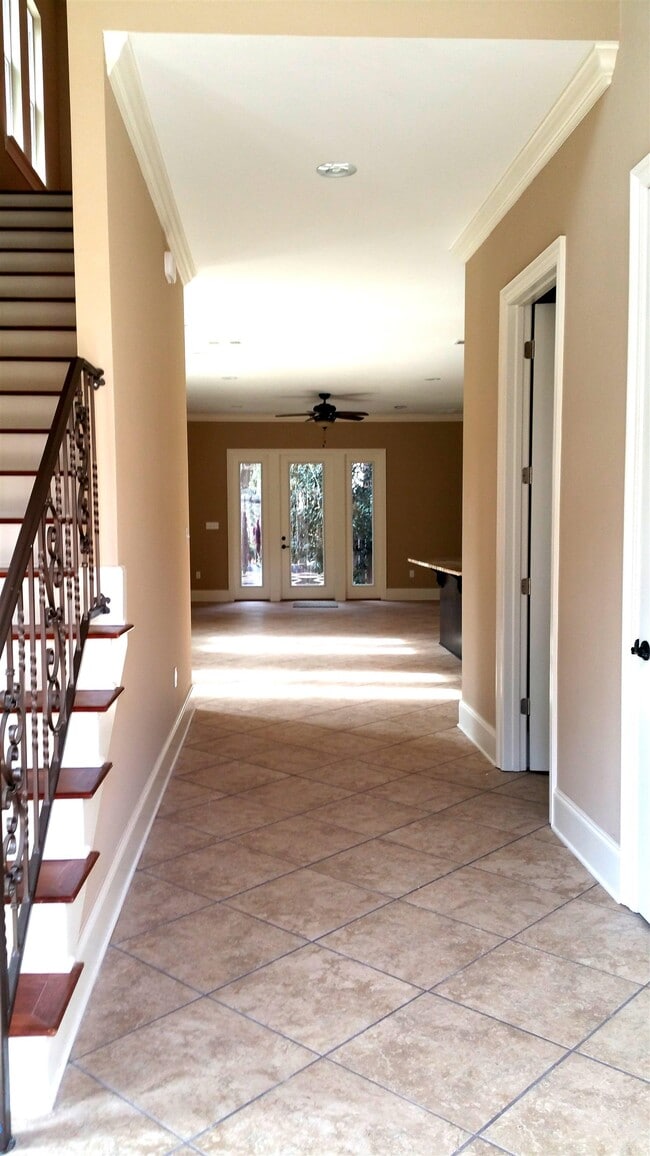 Building Photo - 1812 Ashley Hall Way