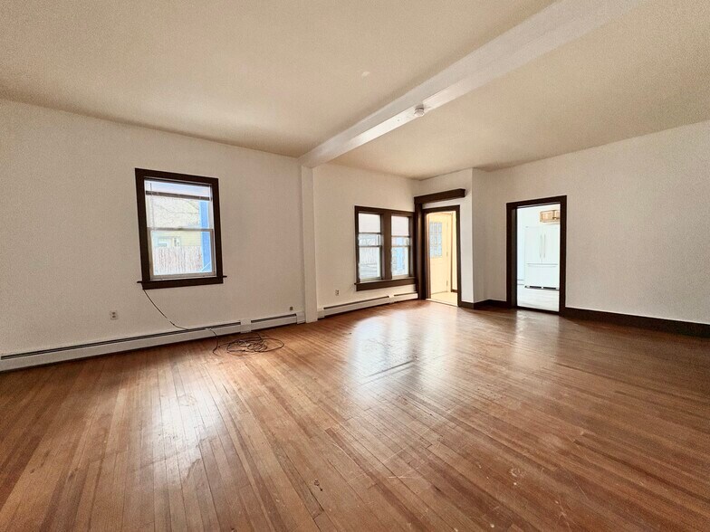living room - 15 School St
