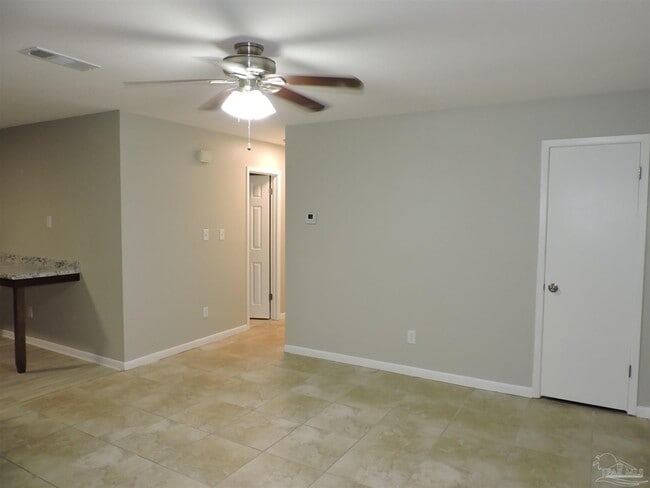 Building Photo - 5094 Yacht Harbor Cir