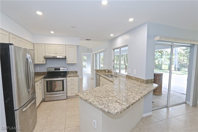 Building Photo - 5461 Boxwood Way