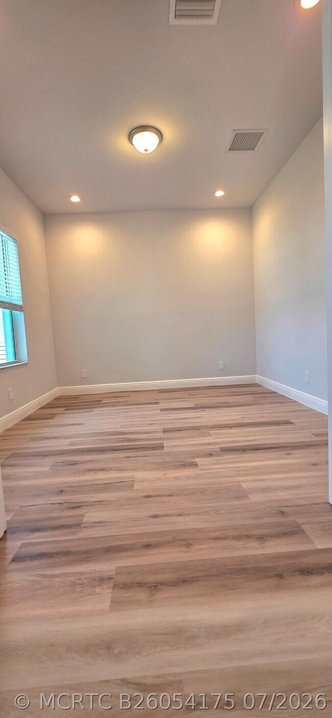 Building Photo - 12550 Nautilus Cir