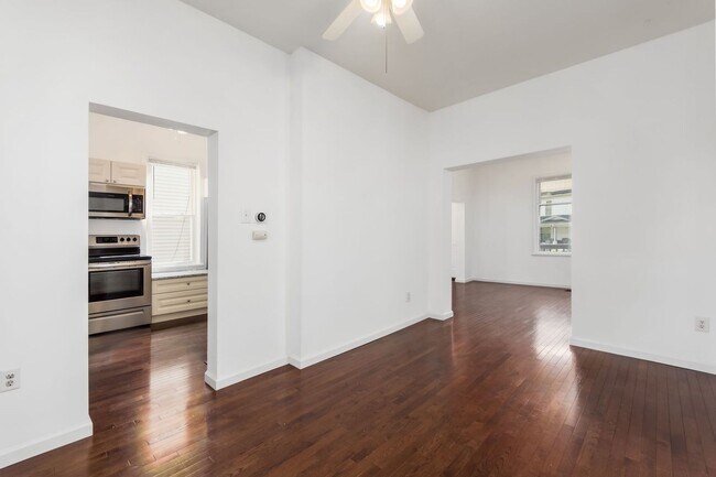 Building Photo - Perfect home in the heart of a great commu...