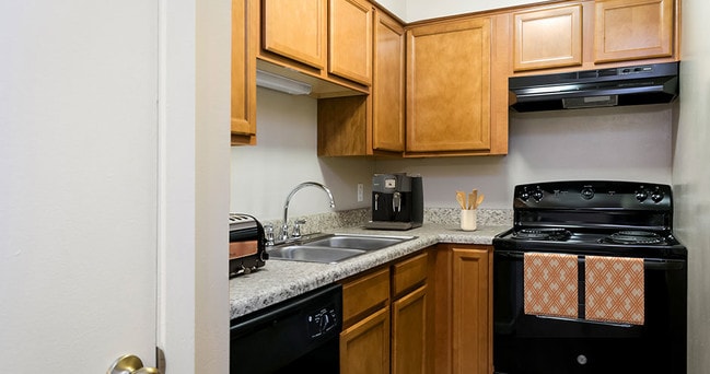 Building Photo - Schoettler Village