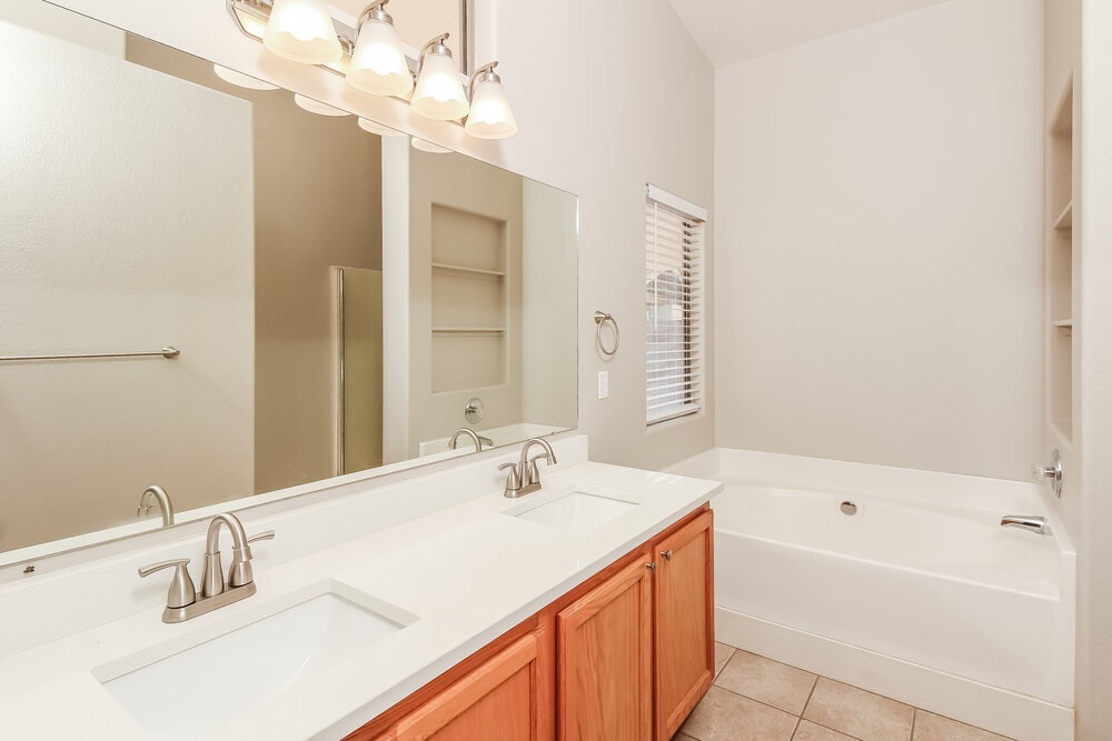 Building Photo - 8523 N Cantora Way