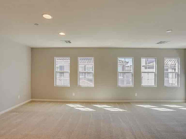 Building Photo - 9986 Sable Point St