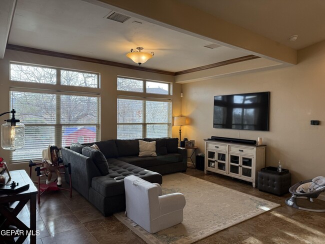 Building Photo - 5936 Anapaula Dr