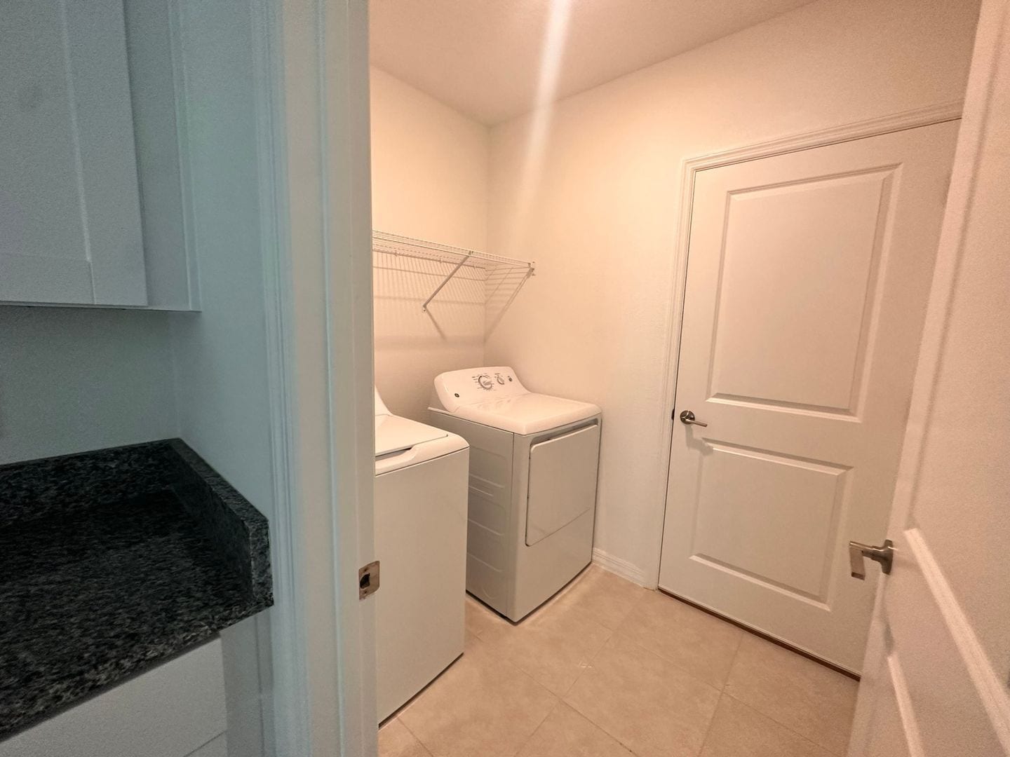 Building Photo - 2276 Gatsby Ln