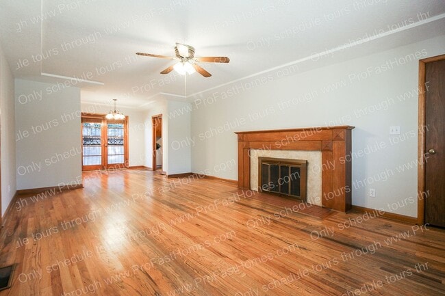 Building Photo - 2714 SE 48th Av