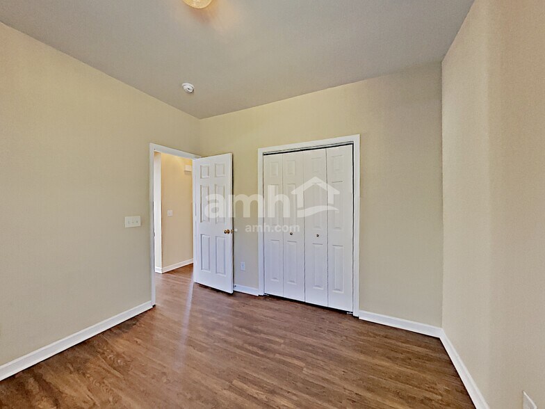 Building Photo - 3309 Haynes Dr