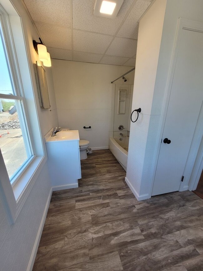 Building Photo - Newly renovated 2 Bedroom Townhome Gordonville