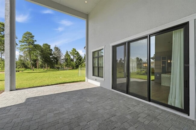 Building Photo - 16004 Pendio Dr