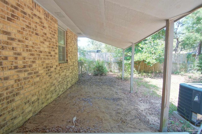 Building Photo - 6498 Colonial Dr