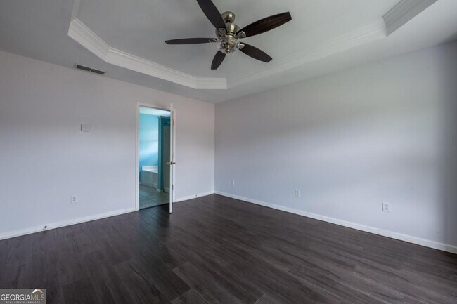Building Photo - 7702 Parkside Dr
