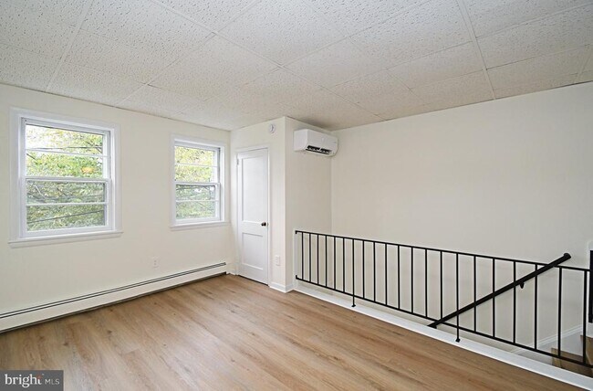 Building Photo - 4776 Old Easton Rd