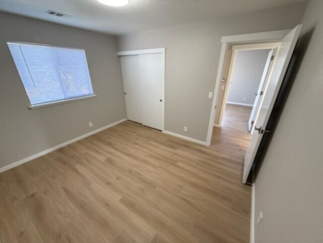 Building Photo - 1440 Myrtle Avenue