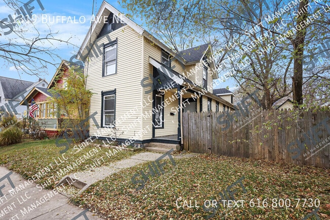 Building Photo - 1319 Buffalo Ave NE