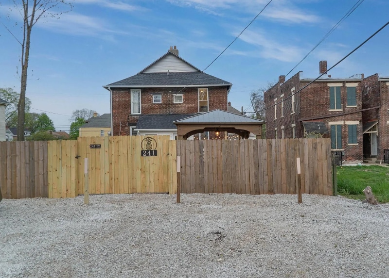 Building Photo - 241 Taylor Ave