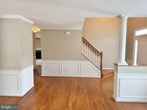 Building Photo - 16 Westchester Ct