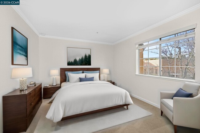 Building Photo - 440 Bollinger Canyon Ln