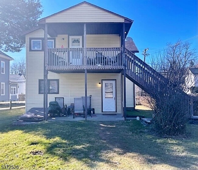 Primary Photo - 100 Belvidere Ave