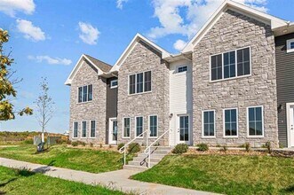 Building Photo - 2896 Eastridge Ter