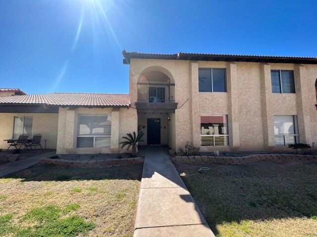 Primary Photo - 2155 S 14th Ave