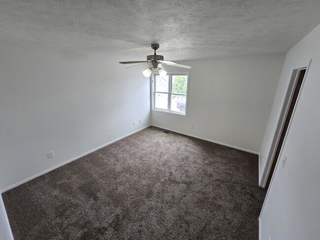 Building Photo - 3612 McLaughlin Dr