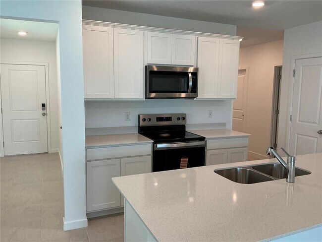 Building Photo - 3529 Hornbeam Rd
