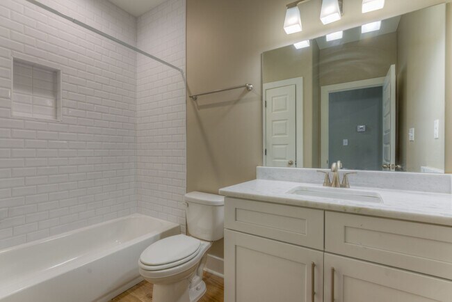 Building Photo - Newer construction home within walking dis...