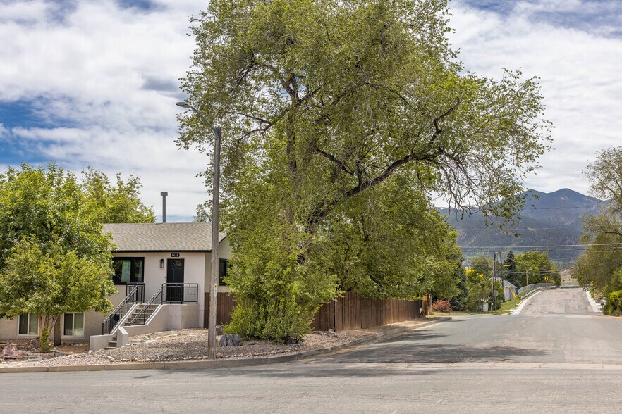 Building Photo - 2429 W Saint Vrain St