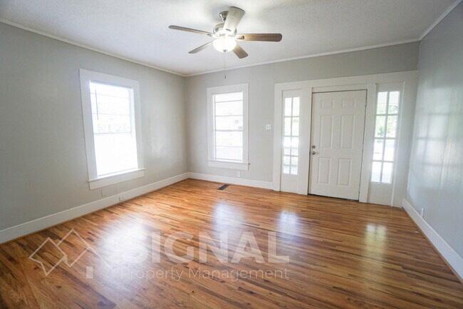 Building Photo - 4335 Jackson St