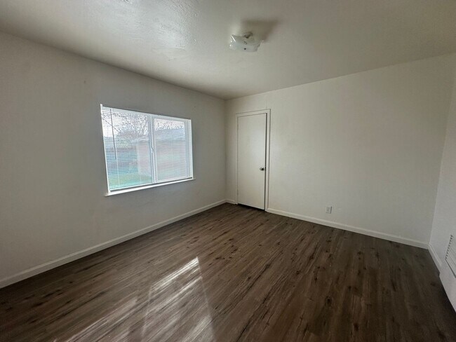 Building Photo - Water/Sewer Paid