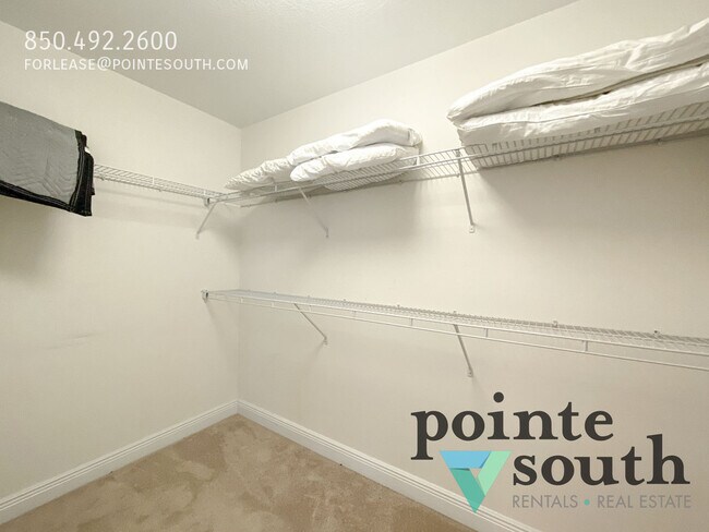 Building Photo - 645 Lost Key Dr