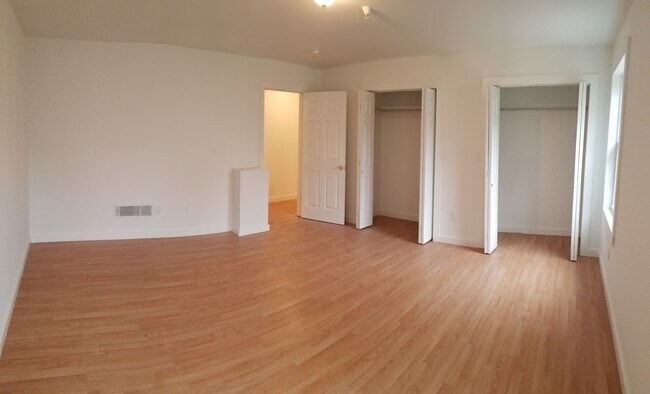 Bedroom 1 - 73 Jersey St