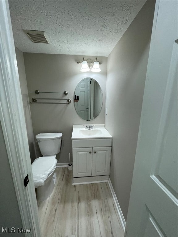 Building Photo - 22257 River Walk Rd