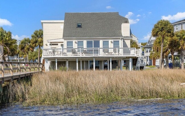 Building Photo - Boaters Paradise