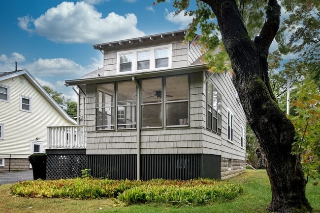 Building Photo - 45 Belvidere Ave