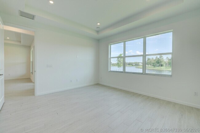 Building Photo - 12712 SW Eleanor Dr