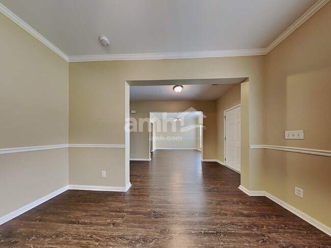 Building Photo - 503 Sparkleberry Ln