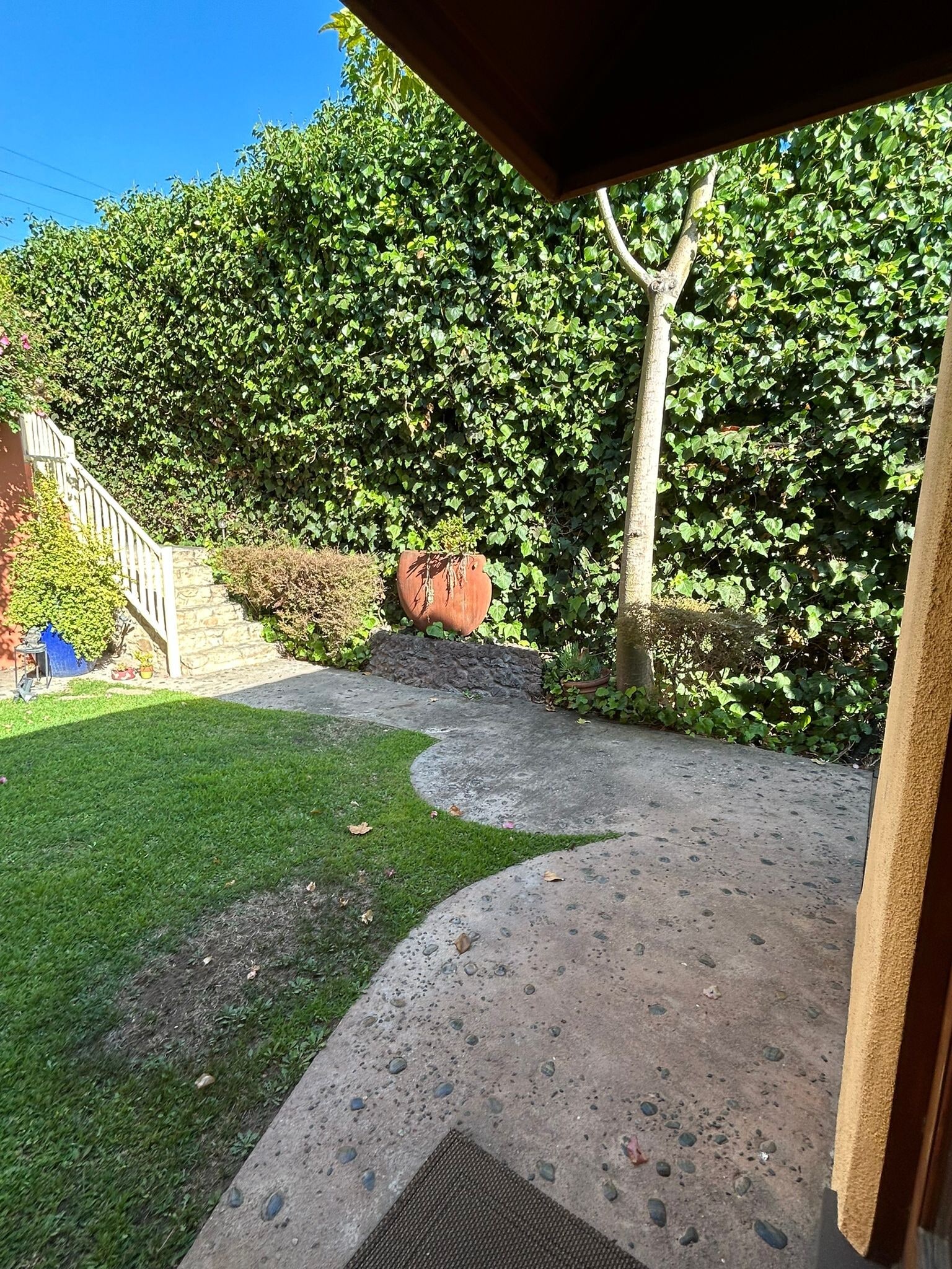 Building Photo - 212 3rd Ave