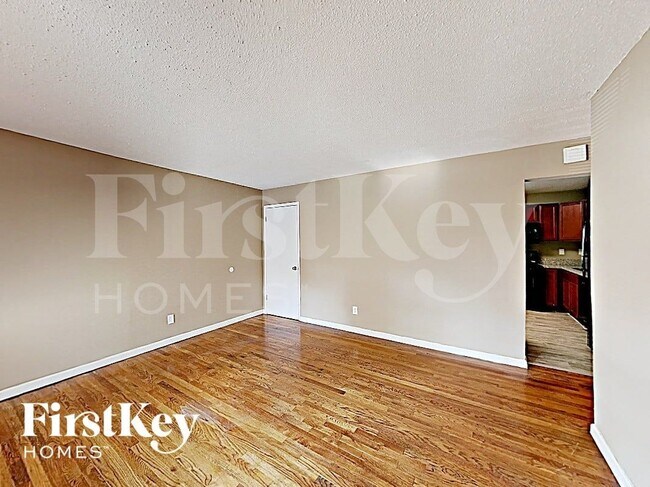 Building Photo - 11592 Las Ladera Dr